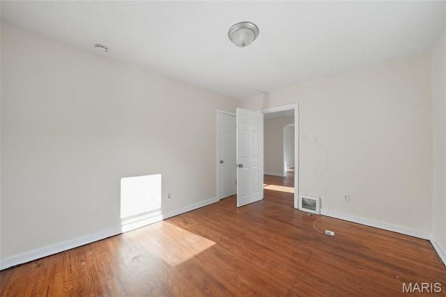 7138 Garesche Avenue, Jennings, MO 63136