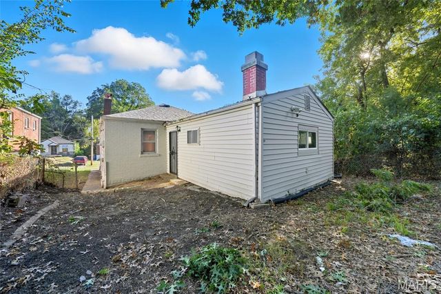 7138 Garesche Avenue, Jennings, MO 63136