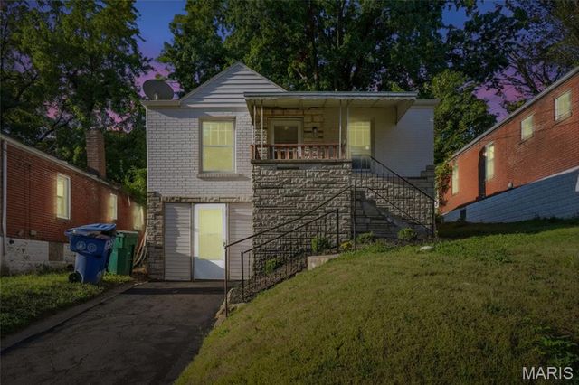 7138 Garesche Avenue, Jennings, MO 63136