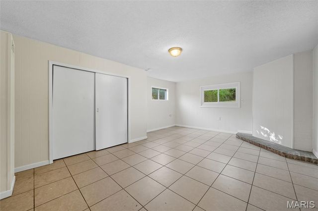 7138 Garesche Avenue, Jennings, MO 63136