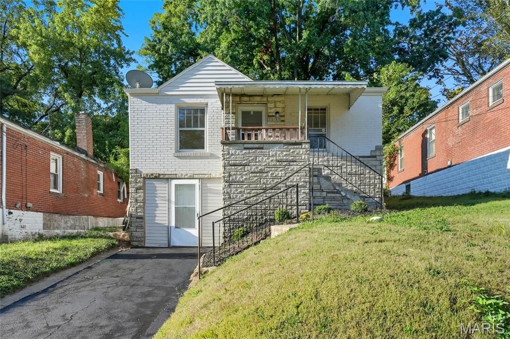 7138 Garesche Avenue, Jennings, MO 63136