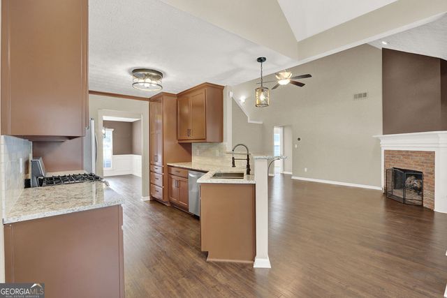 4046 River Elan Drive, Gainesville, GA 30507