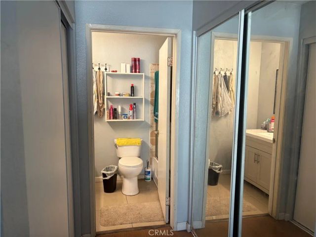 8800 Burnet 16, North Hills, CA 91343