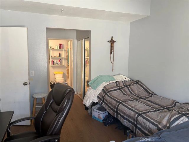8800 Burnet 16, North Hills, CA 91343