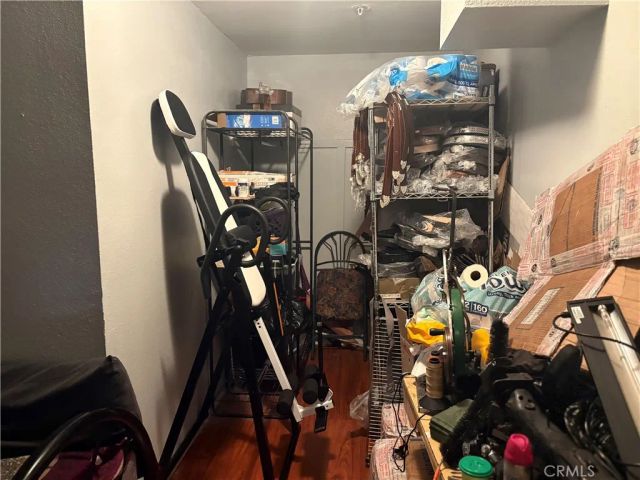 8800 Burnet 16, North Hills, CA 91343