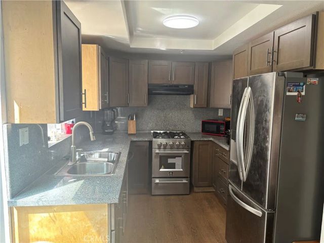 8800 Burnet 16, North Hills, CA 91343