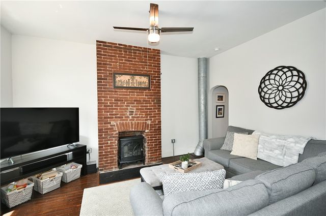 149 Home St, Lawrenceville, PA 15201