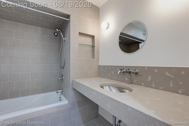 25850 Romany Way, Franklin, MI 48025