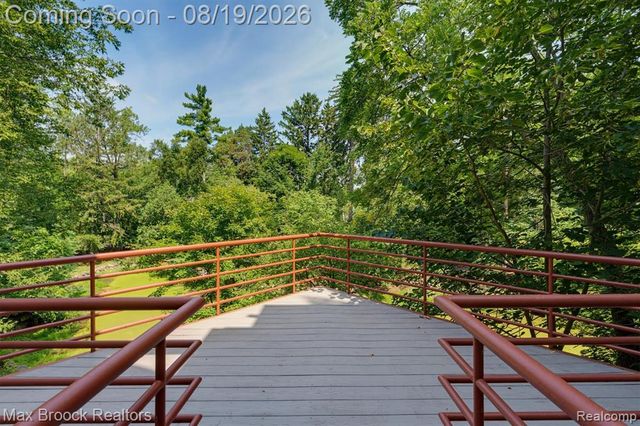 25850 Romany Way, Franklin, MI 48025