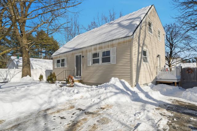 32 Fairview Avenue, Nashua, NH 03060