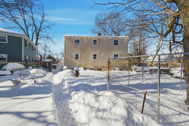 32 Fairview Avenue, Nashua, NH 03060