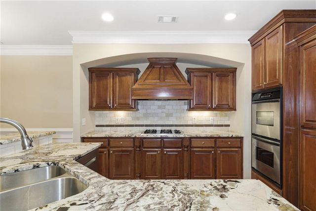 2618 Long Pointe, Roswell, GA 30076