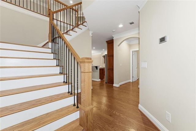 2618 Long Pointe, Roswell, GA 30076