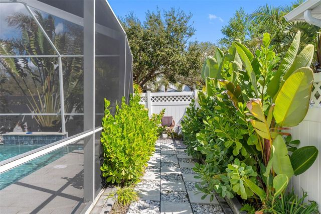 325 SHORE CRAB WAY, Apollo Beach, FL 33572