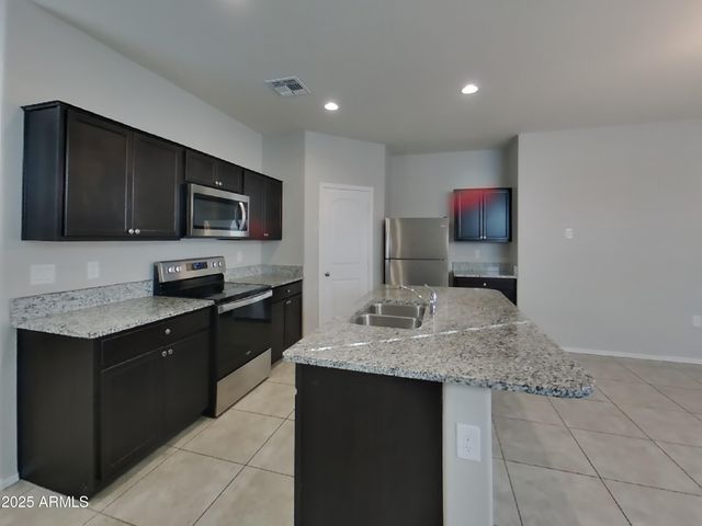 5288 E IRIDIUM Way, San Tan Valley, AZ 85143