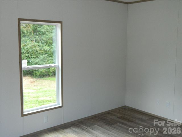 3944 Hollywood Ridge Road NE, Lenoir, NC 28645