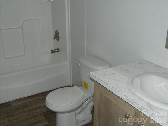 3944 Hollywood Ridge Road NE, Lenoir, NC 28645