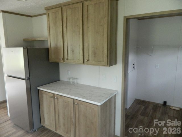 3944 Hollywood Ridge Road NE, Lenoir, NC 28645