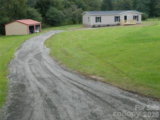 3944 Hollywood Ridge Road NE, Lenoir, NC 28645