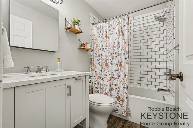 941 Greenwood Street, Middleville, MI 49333