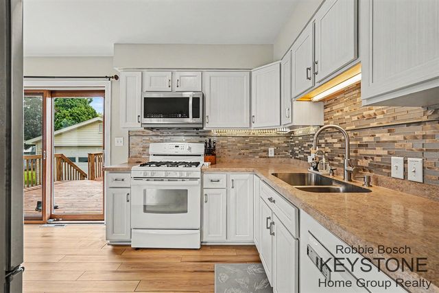 941 Greenwood Street, Middleville, MI 49333