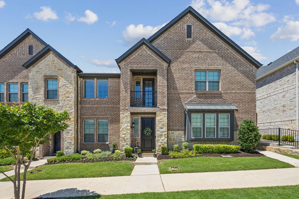 317 Mcconathy Way, Flower Mound, TX 75028