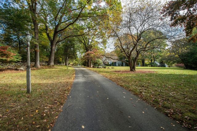 6 Trask Rd, Boxford, MA 01921