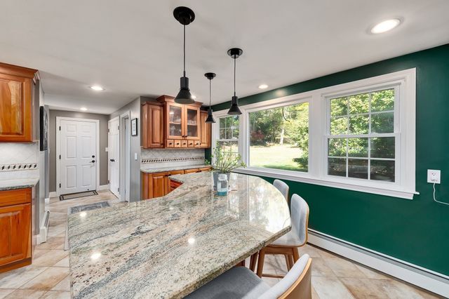 6 Trask Rd, Boxford, MA 01921