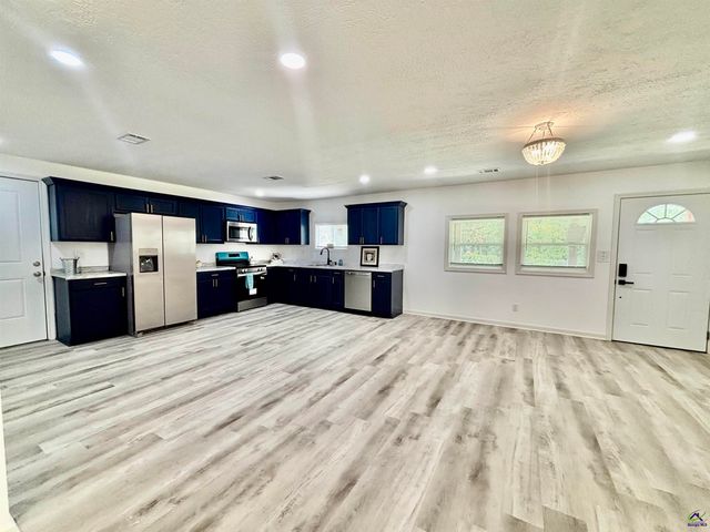 2491 Greenleaf Drive, Macon, GA 31206