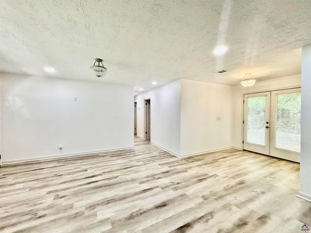 2491 Greenleaf Drive, Macon, GA 31206