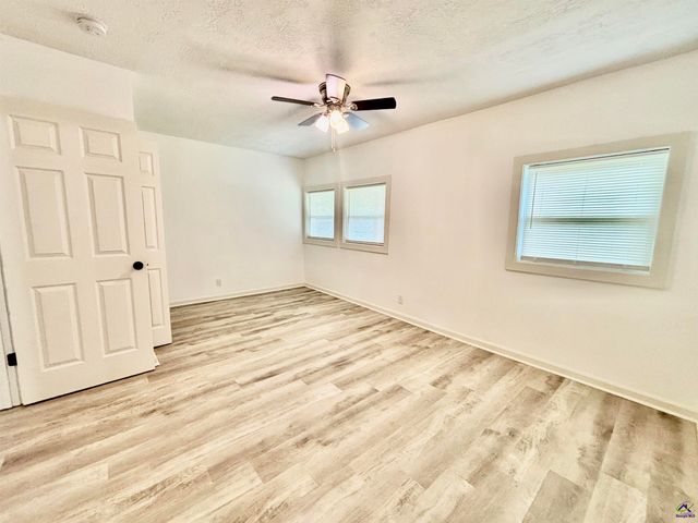 2491 Greenleaf Drive, Macon, GA 31206