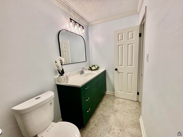2491 Greenleaf Drive, Macon, GA 31206