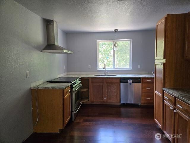 21932 SE Promontory Court, Yelm, WA 98597