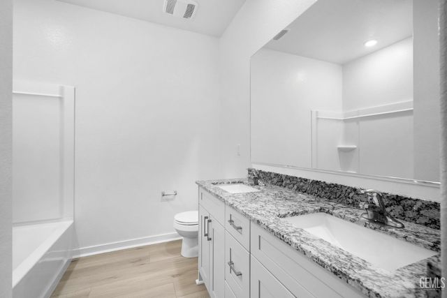 703 Mahogany Drive, Shafter, CA 93263