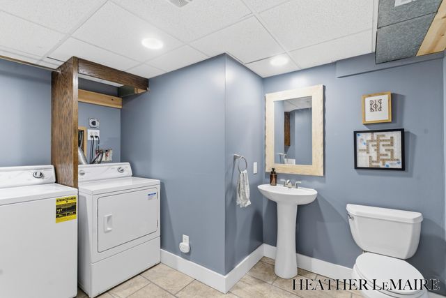 3706 Navaho Street SW, Grandville, MI 49418