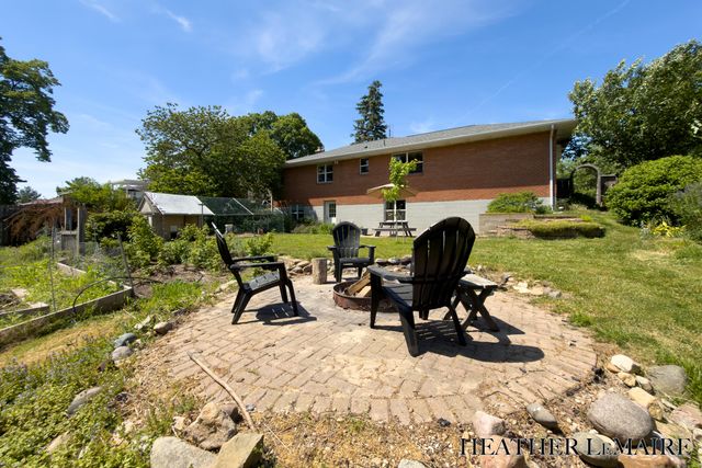 3706 Navaho Street SW, Grandville, MI 49418