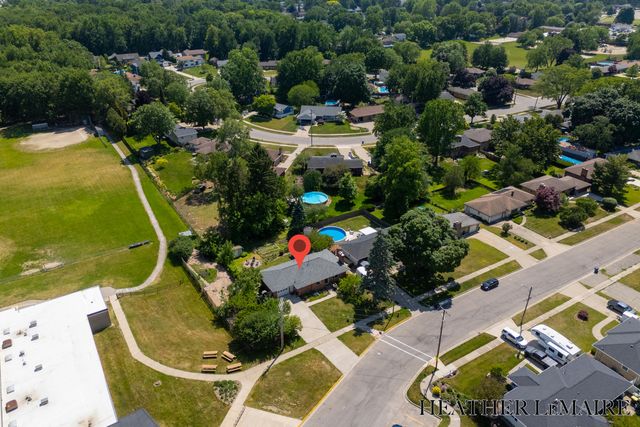 3706 Navaho Street SW, Grandville, MI 49418