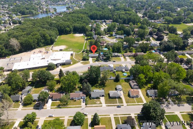 3706 Navaho Street SW, Grandville, MI 49418