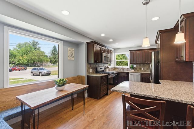 3706 Navaho Street SW, Grandville, MI 49418