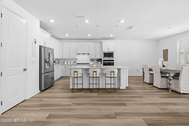 942 ROOSTER HOLLOW Way, Middleburg, FL 32068