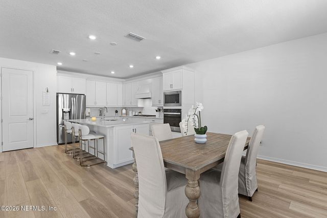 942 ROOSTER HOLLOW Way, Middleburg, FL 32068
