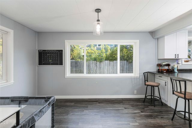 711 SW H Street, Grants Pass, OR 97526