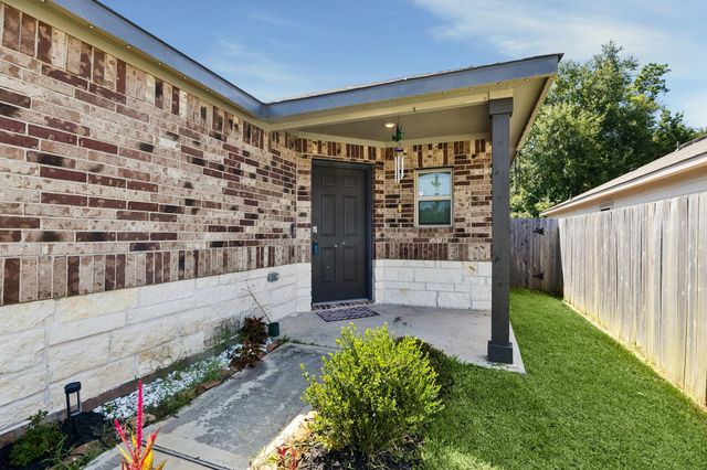 9581 Last Maples Trail, Conroe, TX 77303