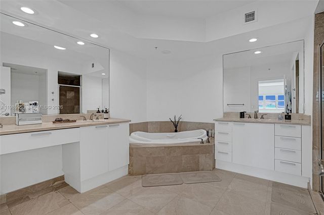 14951 Royal Oaks Lane 803, North Miami, FL 33181