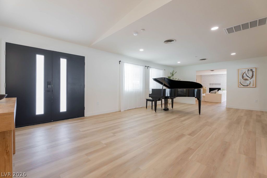 2106 West Oakey Boulevard, Las Vegas, NV 89102 — photo 4