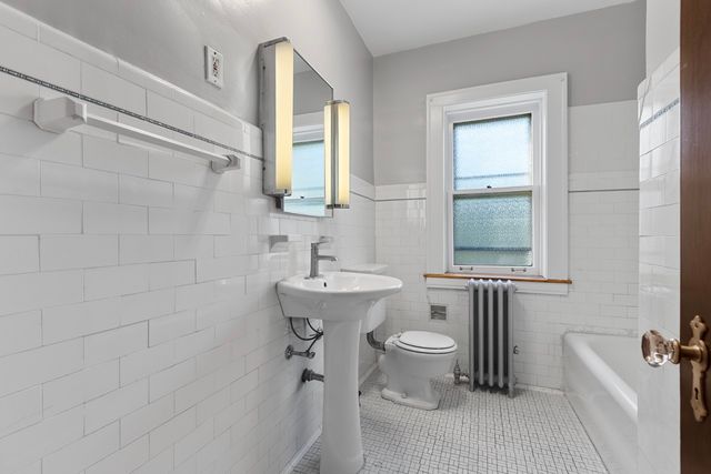 816 Mulford Street 2R, Evanston, IL 60202