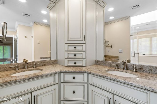 12 Country Club Lane, Marlboro, NJ 07746