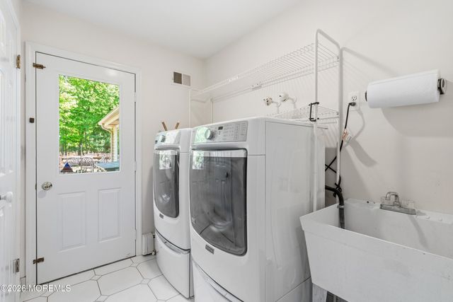 12 Country Club Lane, Marlboro, NJ 07746