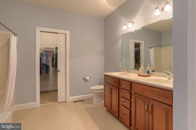 20 VALLEY VIEW DR, Lebanon, PA 17042
