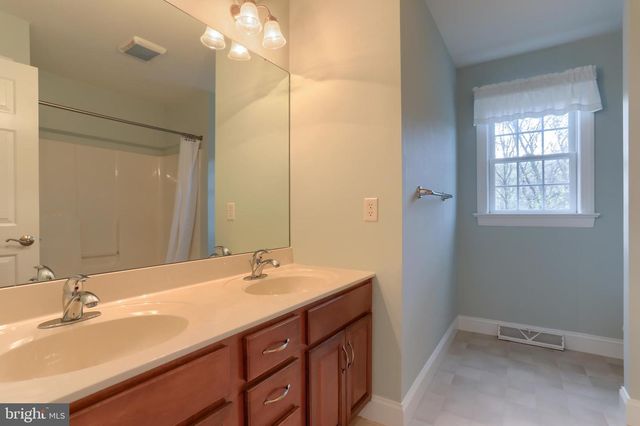 20 VALLEY VIEW DR, Lebanon, PA 17042